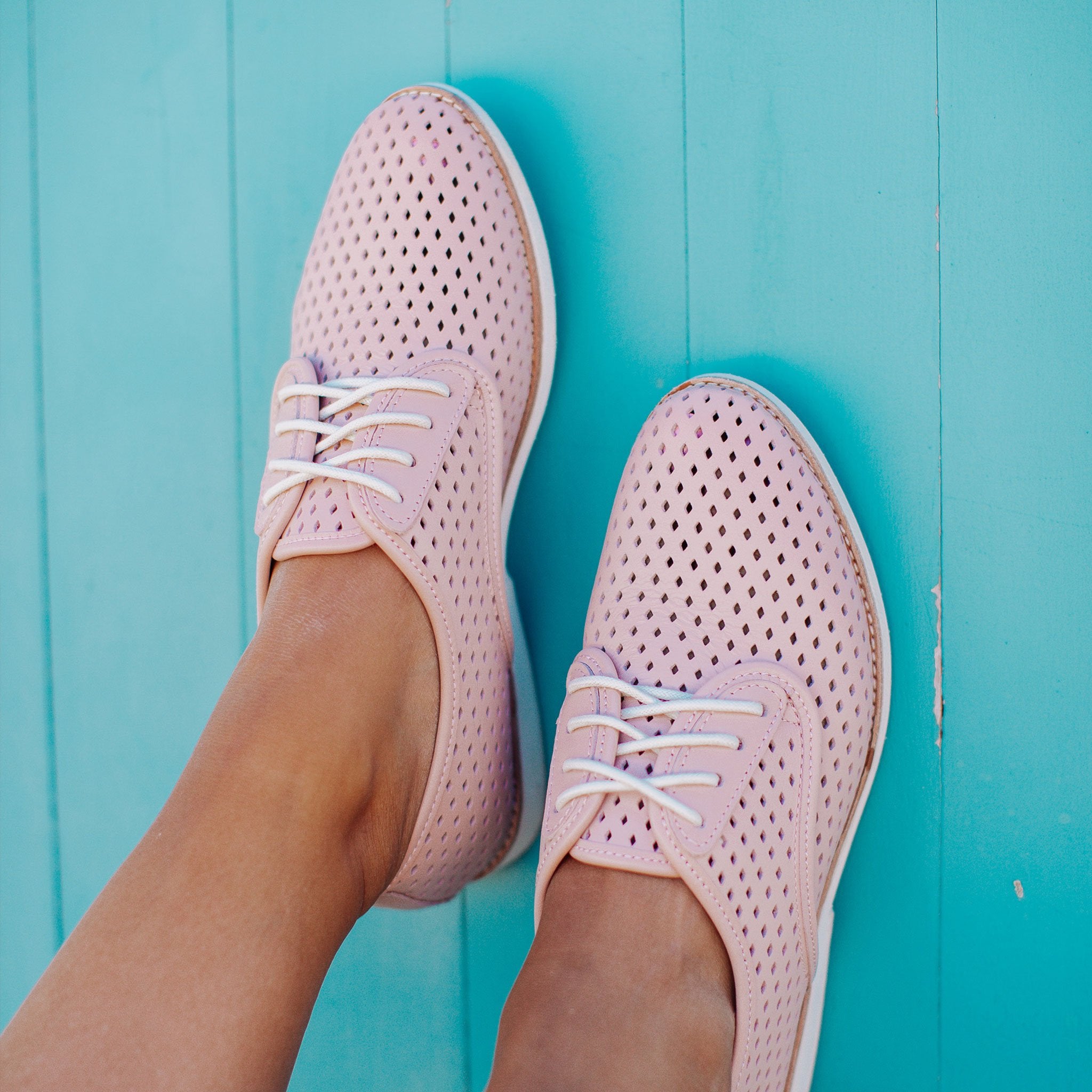 Derby Punch Chalk Pink