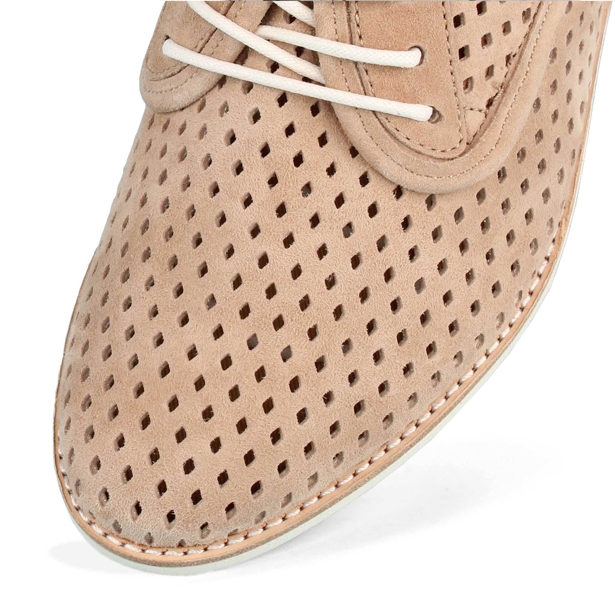Derby Punch Walnut