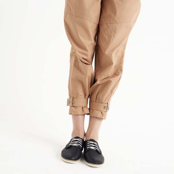 Derby Punch Black